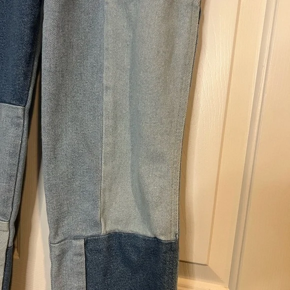 Hollister Ultra High Rise Mom Jean Vintage Stretch Patchwork Denim Jeans - Picture 5 of 6